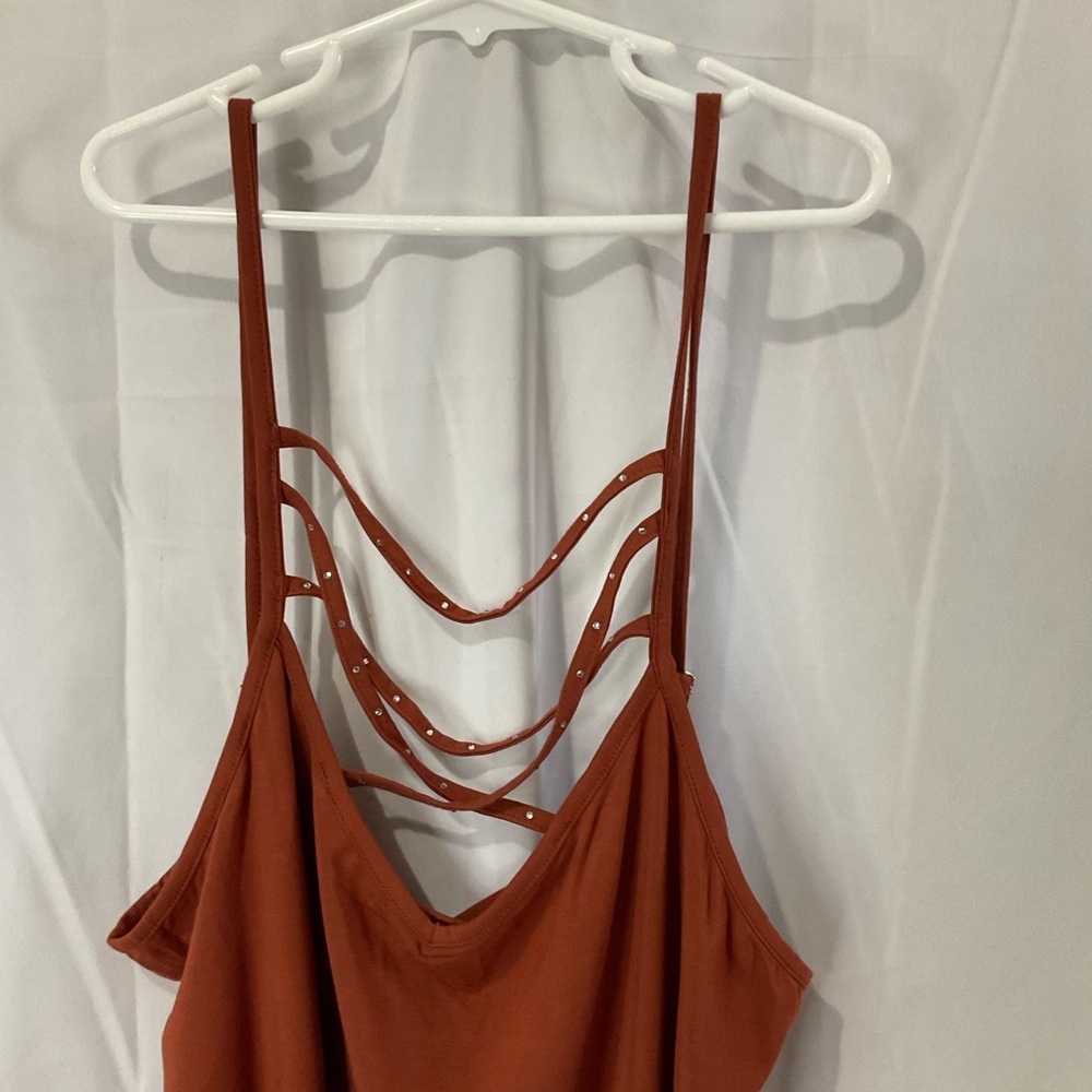 Women’s Strappy Rhinestone V-Neck Rust Spaghetti Strap Tank Top XL NWOT - Picture 4 of 9